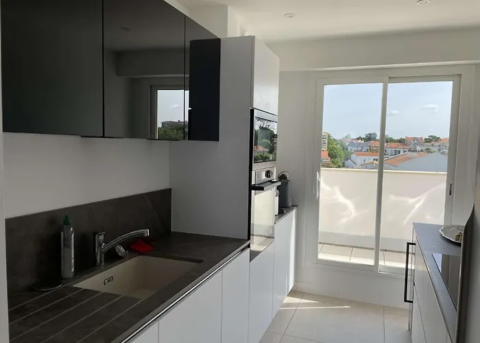 Daire Superbe A 10m De La Plage, 2 Terrasses, 3 Chambres, Vue Ocean - Fr-1-494-163 Royan