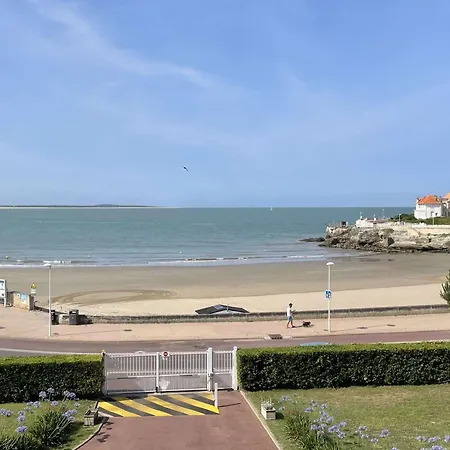 Superbe à 10m De La Plage, 2 Terrasses, 3 Chambres, Vue Océan - Fr-1-494-163 *