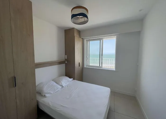 Superbe A 10m De La Plage, 2 Terrasses, 3 Chambres, Vue Ocean - Fr-1-494-163 *